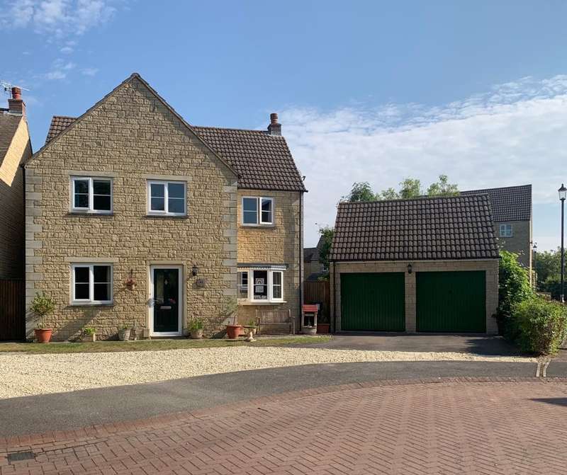 Houses for sale in LechladeonThames, GL7, Gloucestershire