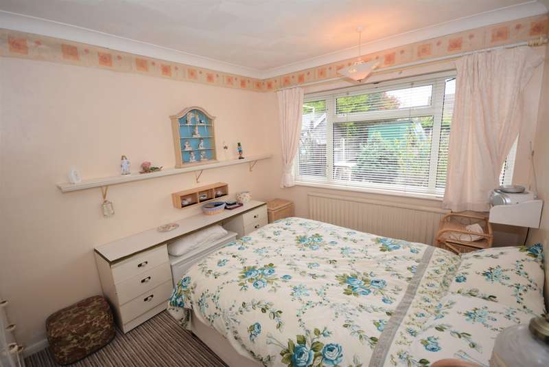 3 Bedroom Detached Bungalow For Sale In Elm Tree Road, Lowestoft, NR33