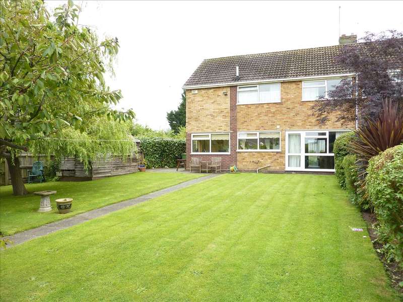 3 Bedroom Semi Detached House For Sale In Great Coates Road, Grimsby, DN34