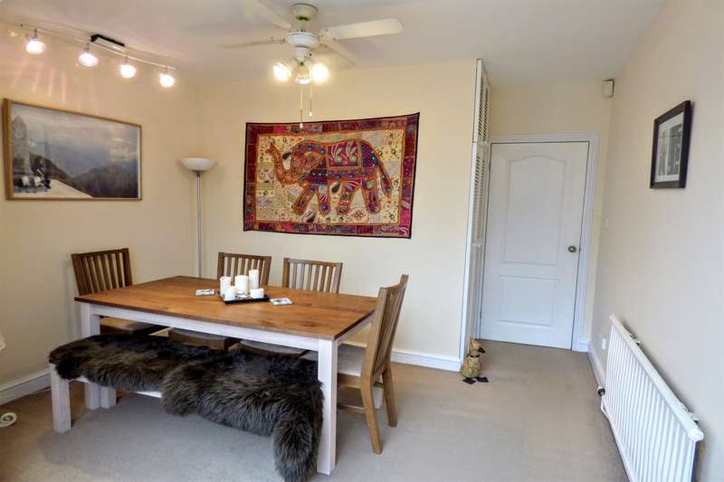 2 Bedroom Detached Bungalow For Sale In Parksway, Woolston, Warrington, WA1