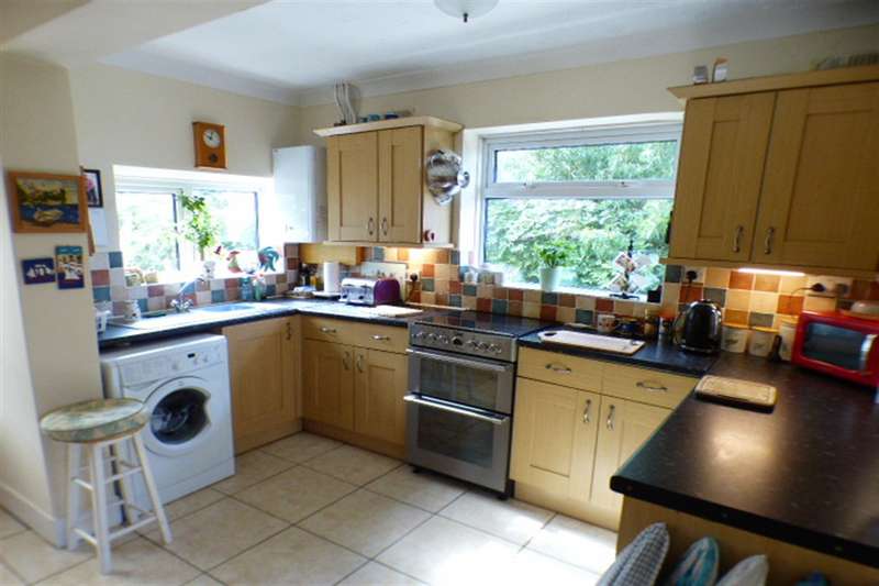 4 Bedroom Detached Bungalow For Sale In Weston Road, Runcorn, WA7