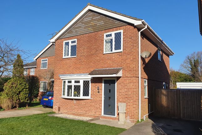 Houses For Sale To Rent In So31 9bg Trimaran Road Warsash Southampton