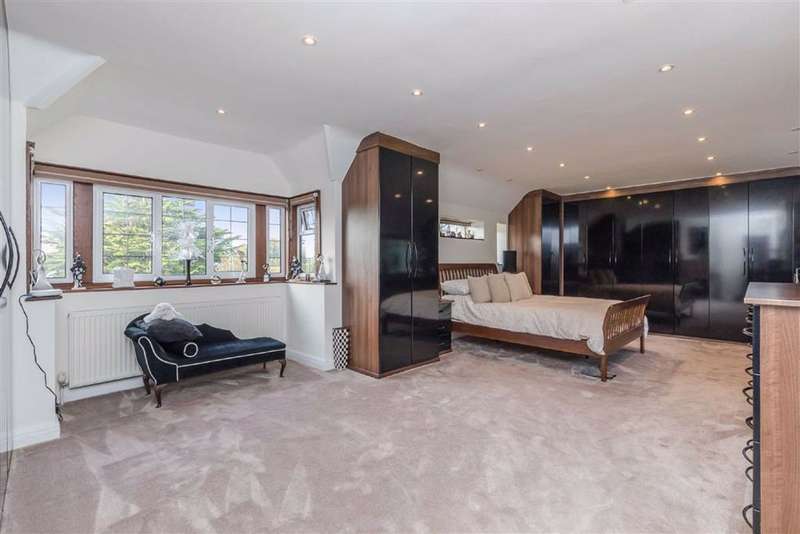 4 Bedroom Detached House For Sale In Firle Road, Seaford, East Sussex, BN25