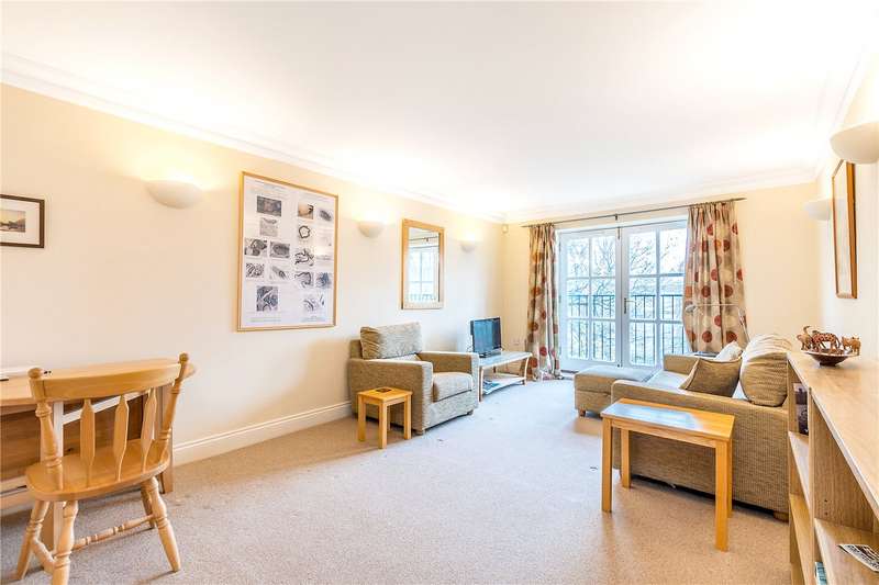 2 Bedroom Flat For Sale In Lordship Lane, East Dulwich, London, SE22