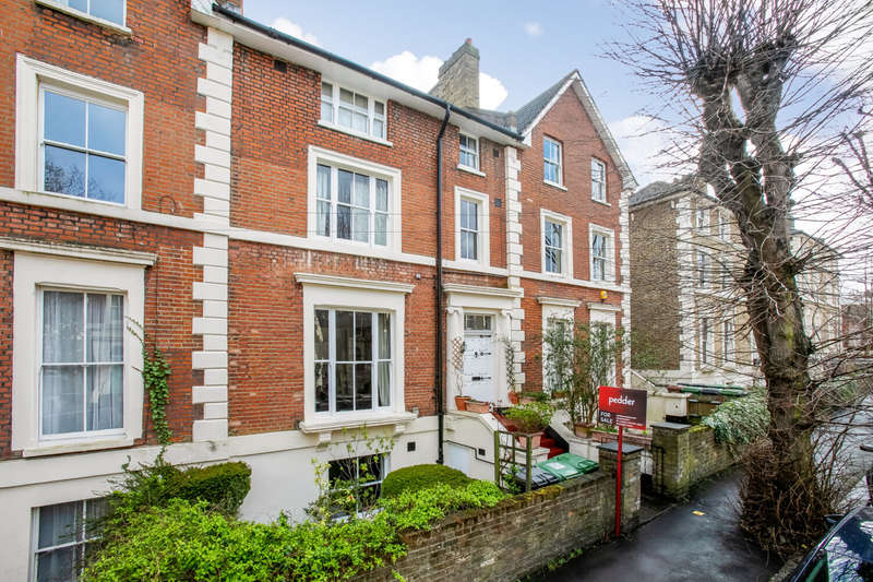 2 Bedroom Apartment For Sale In Peak Hill Avenue, Sydenham, SE26