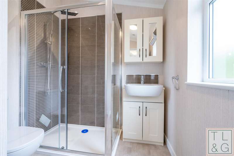 2 Bedroom Park Home For Sale In Broadway Road, Evesham, WR11