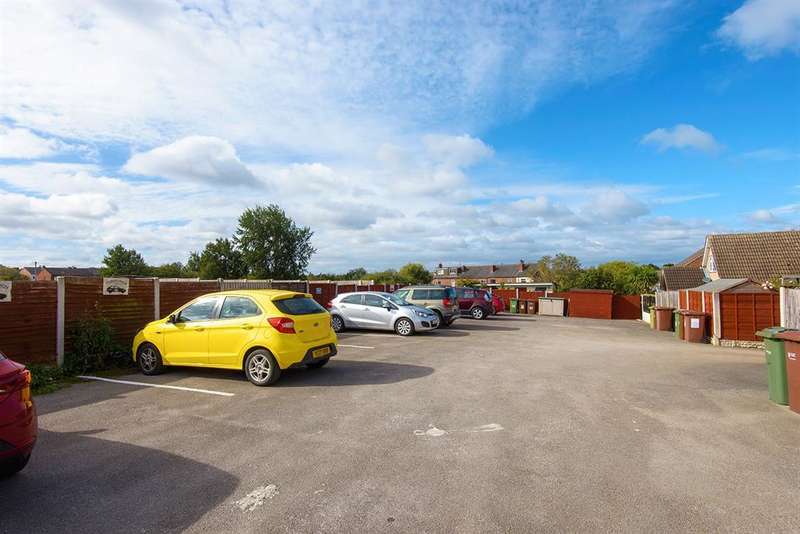 2 Bedroom Town House For Sale In Leeds Road, Cutsyke, Castleford, WF10