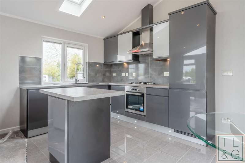 2 Bedroom Park Home For Sale In Broadway Road, Evesham, WR11