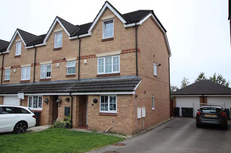 4 Bedroom Town House To Rent In Forestdale Way, Shipley, BD18