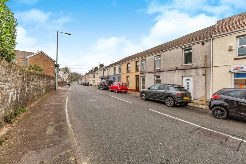 2 Bedroom Flat To Rent In Bridgend Road, Aberkenfig, Bridgend, CF32