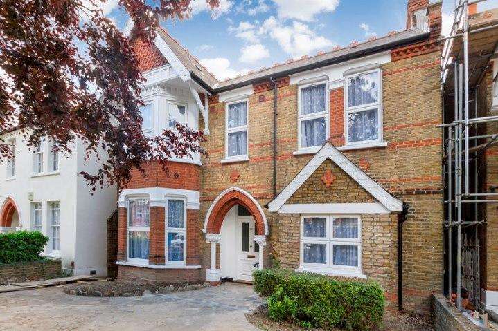 1 Bedroom Flat To Rent In Madeley Road, Ealing, W5