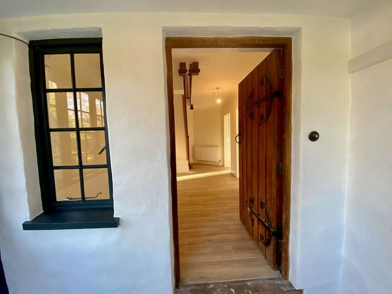 8 Bedroom Detached House For Sale In Chudleigh, Devon, TQ13