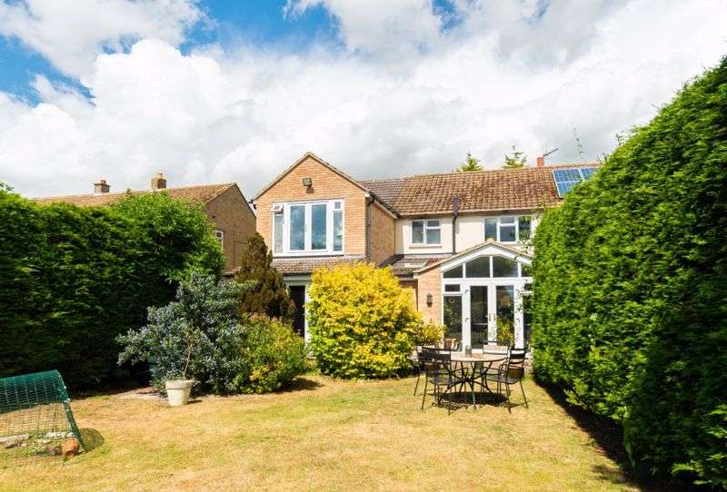 4 Bedroom Semi Detached House For Sale In Hardwick Road Hethe OX27