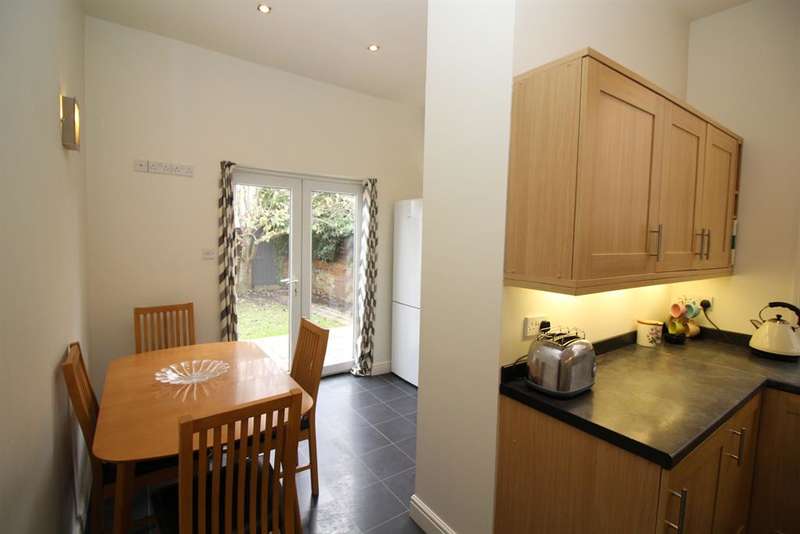 3 Bedroom Terraced House For Sale In Victoria Park, Fishponds, Bristol