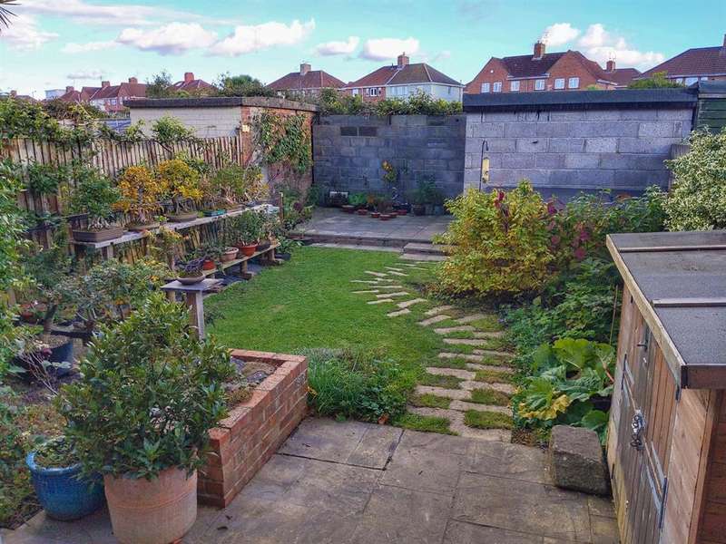 3 Bedroom Terraced House For Sale In Leinster Avenue, Bristol, BS4