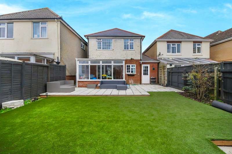 3 Bedroom Detached House For Sale In St Clements Road, Parkstone, Poole