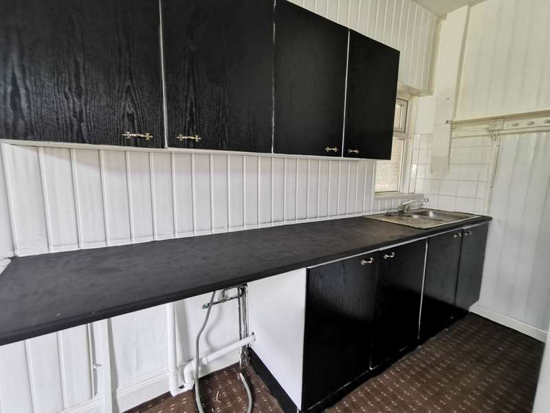 2 Bedroom Terraced House For Sale In Heaton Road, Bradford, BD9