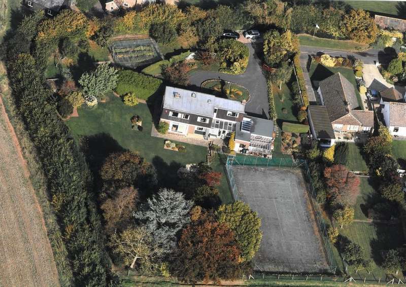 4 Bedroom Property For Sale In Tower Hill, Williton, Taunton, TA4