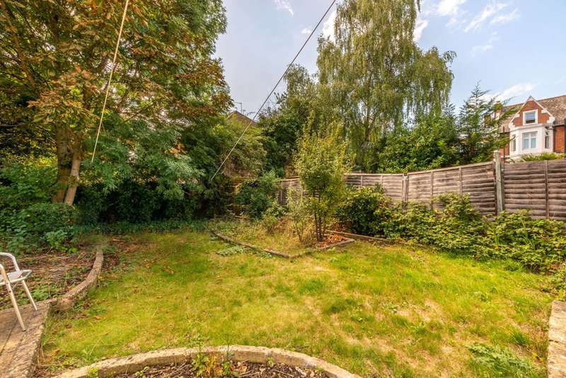 4 Bedroom House For Sale In Eversley Crescent, Isleworth, TW7