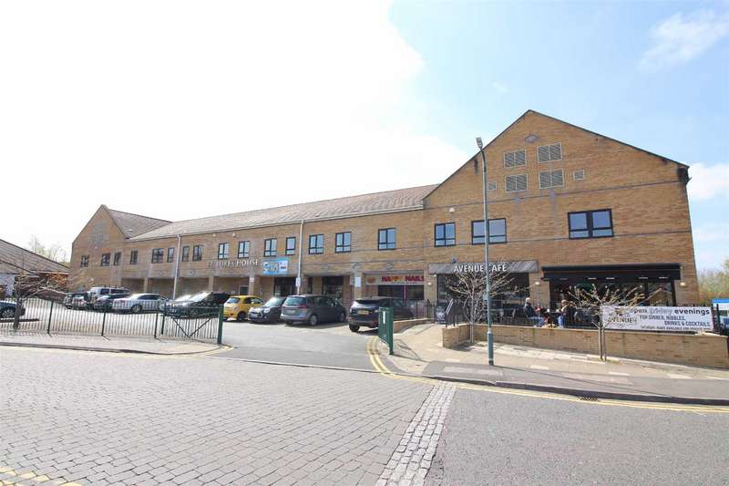 2 Bedroom Flat To Rent In St Lukes House, Emersons Green, Bristol, BS16