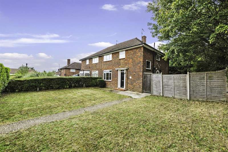 3 Bedroom House For Sale In Radstock Way, Merstham, RH1