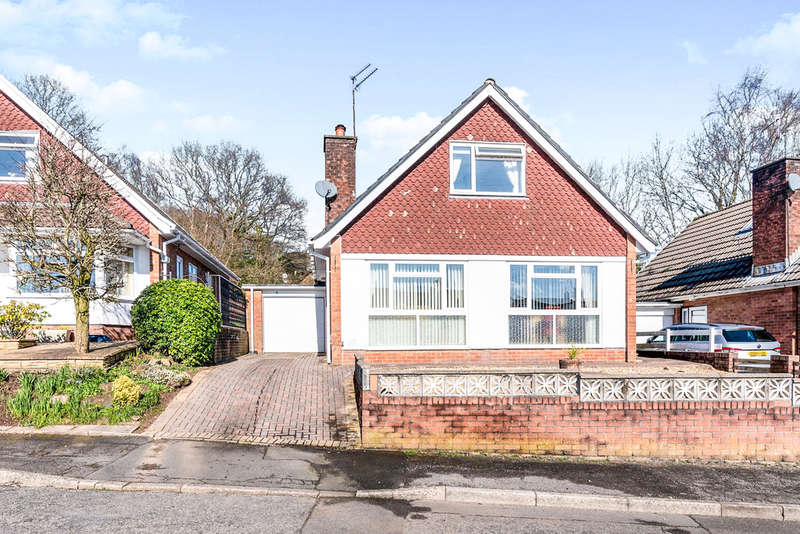 3 Bedroom Detached Bungalow For Sale In Rolls Close, Fairwater, Cwmbran
