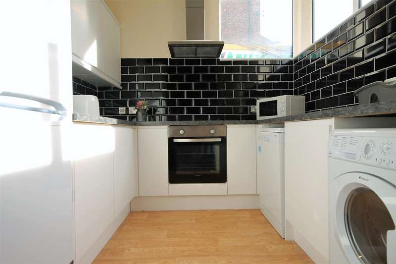 3 Bedroom Apartment To Rent In Casa Central, North Street East, NE1