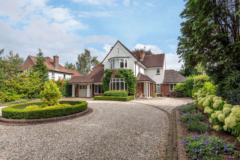 4 Bedroom Detached House For Sale In Cannock Road, Stafford, ST17