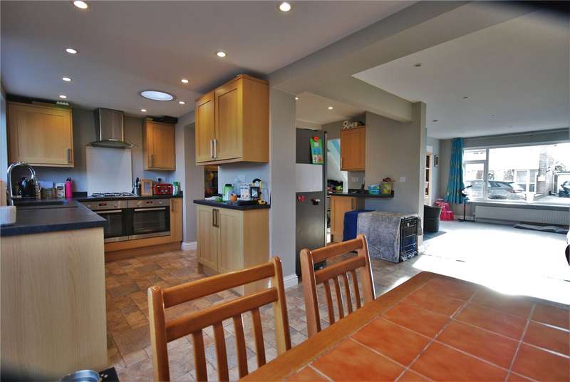 3 Bedroom SemiDetached House For Sale In Downlands Close, Downton