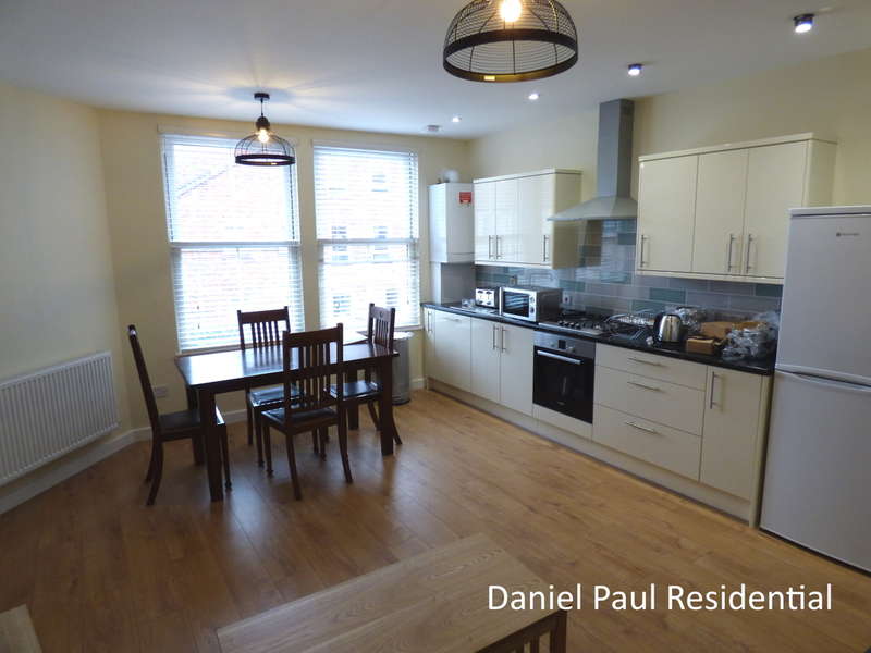 2 Bedroom Flat To Rent In Junction Road, W5