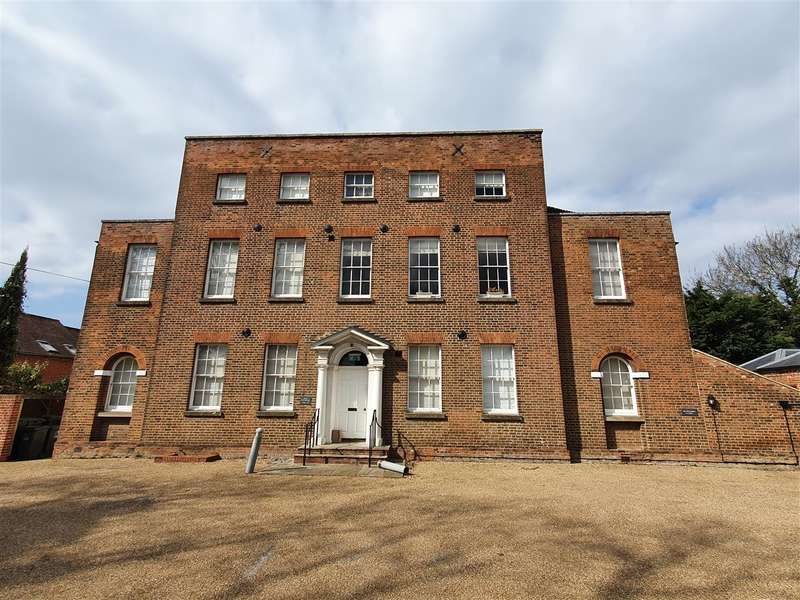 1 Bedroom Apartment To Rent In Lesser Knowlesthorpe, 24 Barton Mill Road, Canterbury, CT1