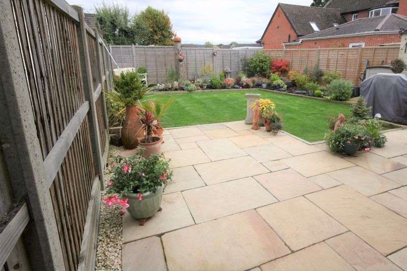 4 Bedroom Property For Sale In Sussex Gardens, Hucclecote, Gloucester, GL3