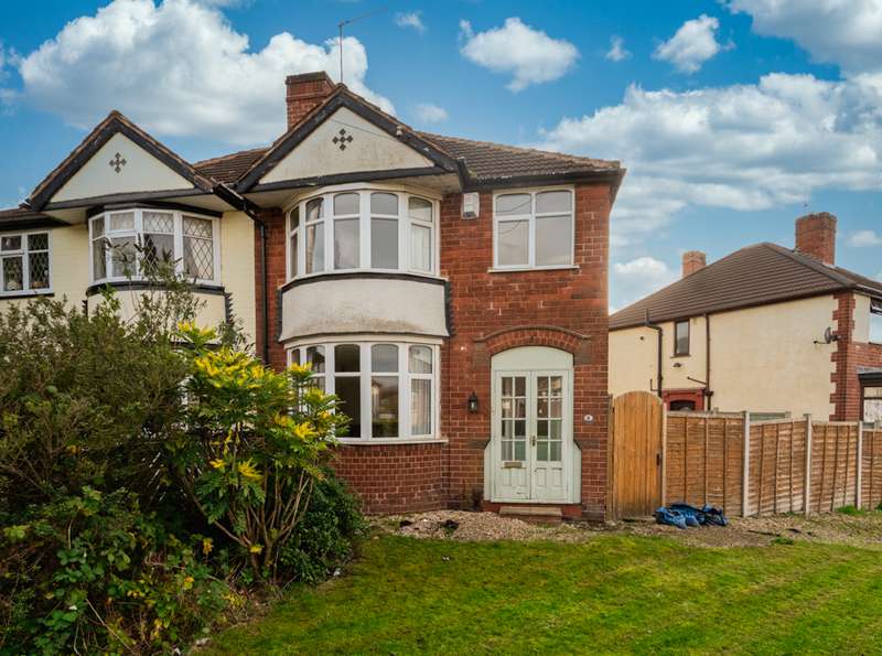 3 Bedroom Property For Sale In Lyndhurst Drive, Wordsley, DY8