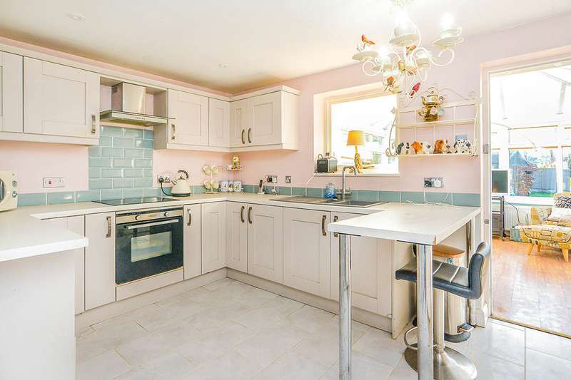 2 Bedroom Detached Bungalow For Sale In Penisaf Avenue, Towyn, Abergele