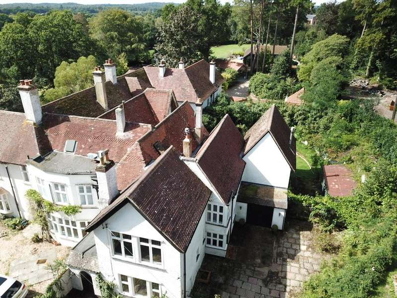 4 Bedroom Detached For Sale In Pound Lane, Copythorne, Southampton, SO40