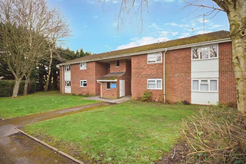1 Bedroom Flat For Sale In Glamis Close, Oakley, Basingstoke, RG23