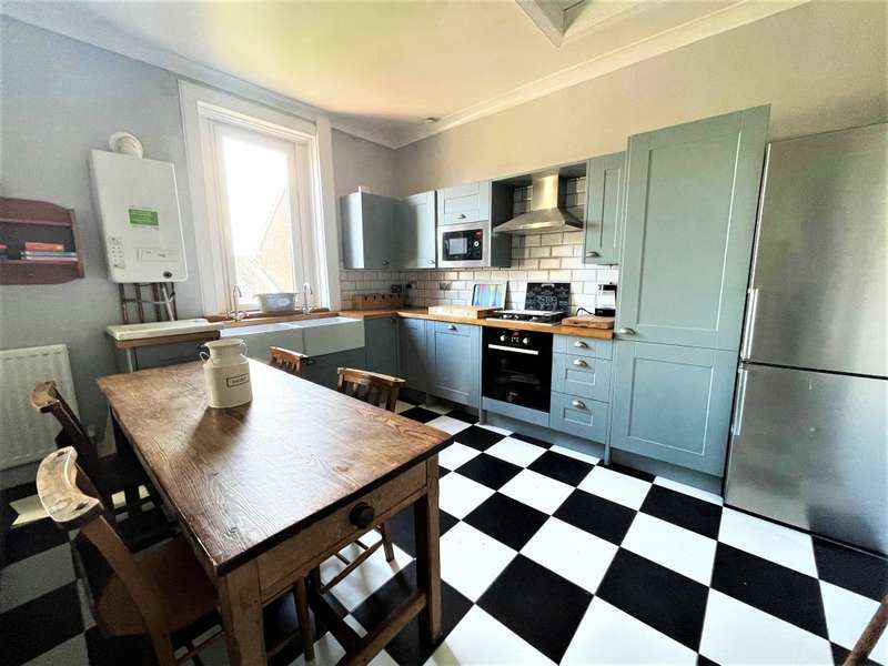 2 Bedroom Flat To Rent In Well Street, West Kilbride, North Ayrshire, KA23