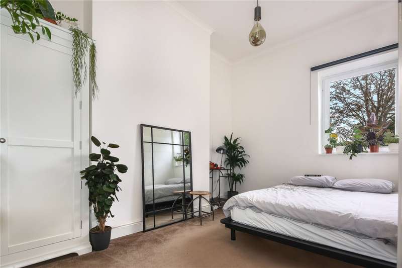 1 Bedroom Flat For Sale In Grosvenor Road, London, E11