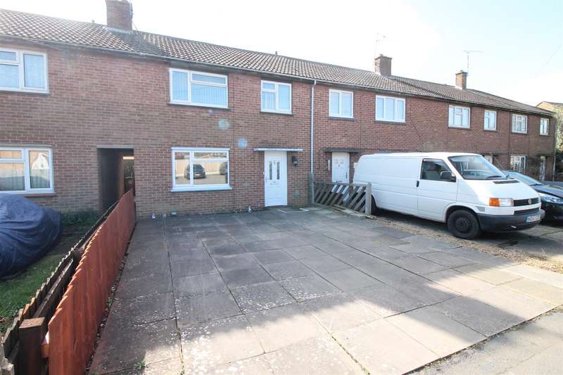 3 Bedroom House For Sale In Queens Road, Daventry, NN11