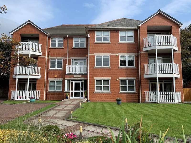 2 Bedroom Flat For Sale In Gloucester Road, Southport, PR8