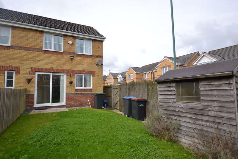 3 Bedroom End Of Terrace To Rent In St Ives Gardens, Consett, DH8