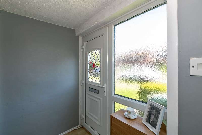 3 Bedroom Terraced House For Sale In Sussex Road, Bletchley, MK3