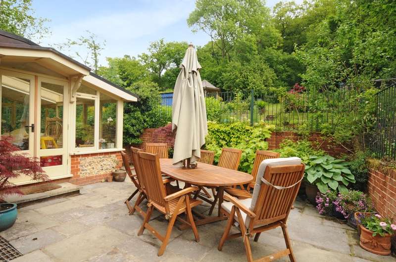 5 Bedroom Detached For Sale In Green Dene, East Horsley, KT24