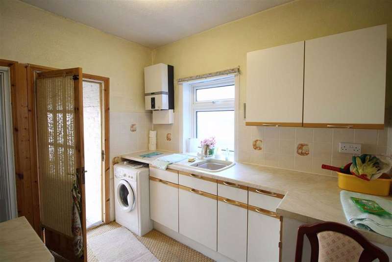 2 Bedroom Terraced House For Sale In Methuen Road, Southsea, PO4