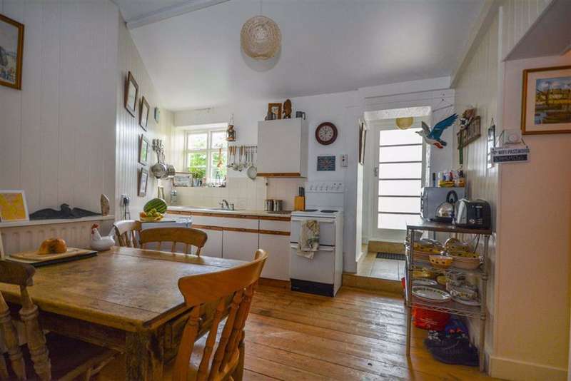 1 Bedroom Flat For Sale In The Parade, Broadstairs, CT10