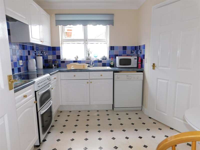 3 Bedroom Detached Bungalow For Sale In Wilkinson Way, Hogsthorpe