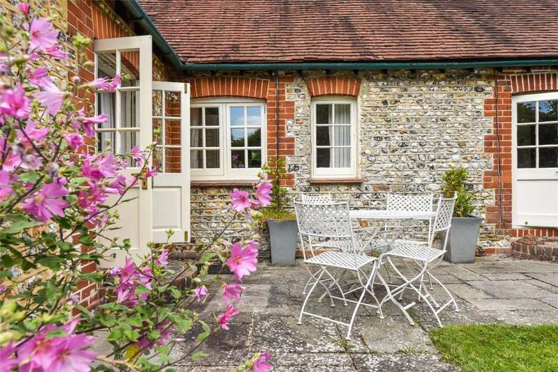 2 Bedroom Cottage For Sale In Hook Lane, Aldingbourne, West Sussex, PO20