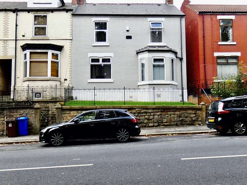 3 Bedroom End Of Terrace House For Sale In Firth Park Road, Sheffield