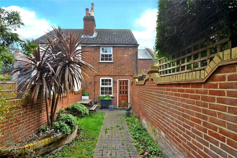 3 Bedroom SemiDetached House For Sale In Malden Road, Cheam, Sutton, SM3