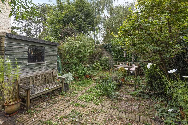 3 Bedroom Town House For Sale In Chesterton Lane, Cirencester, GL7